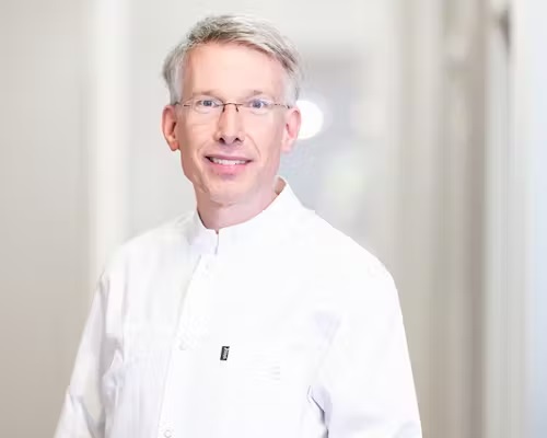  Dr. Ingo Böcker
